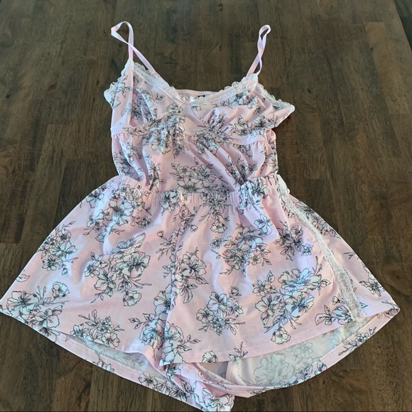 Super Soft and Light Pyjama Set - Pink - Picture 1 of 8